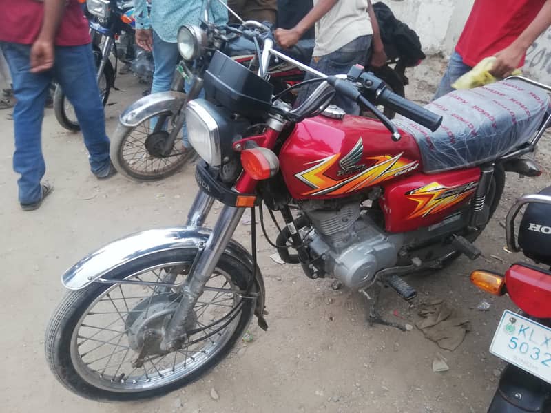 Honda 125 Karachi urgent 3