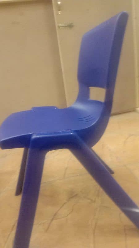 Class plastic chairs saab company 1