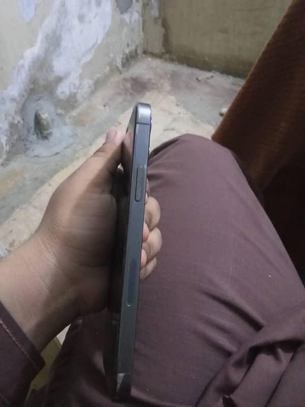 i phone 12 pro 0