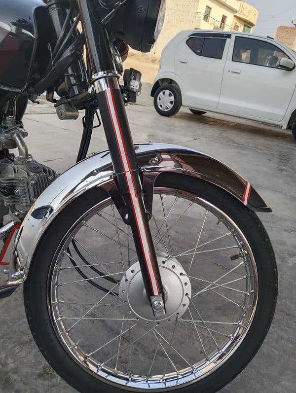 CD 70 BIKE 2025 LUSH CONDITION 5