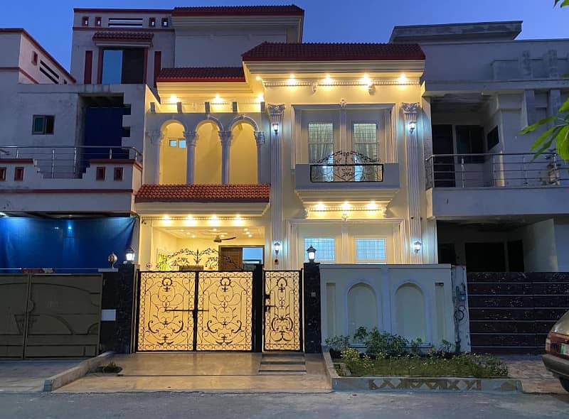 TOTALLY FURNISHED 5 MARLA BRAND NEW HOUSE AVAILABLE FOR SALE (AT REASONABLE PRICE) IN CITI HOUSING GUJRANWALA 27