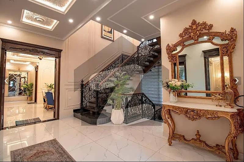 1 KANAL ROYAL DESIGN LUXURY VILLA FOR SALE NEAR TO PARK 2