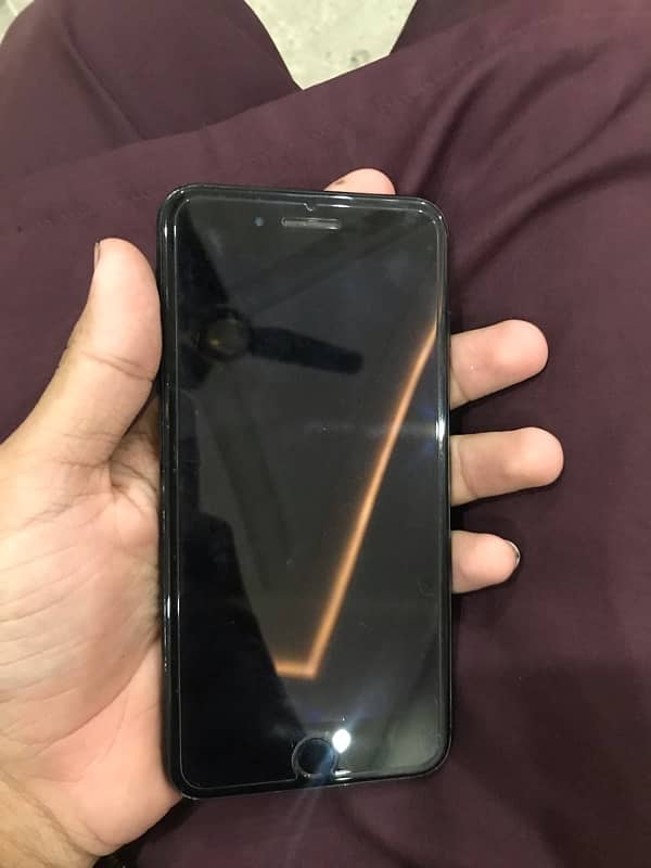 iphone 7 plus pta 128Gb jet black 2