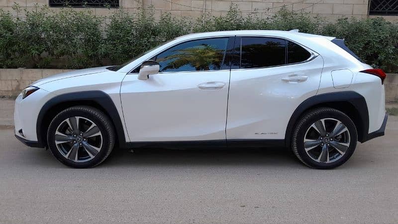 Lexus Ux300e Electric Model 2021 - 5 Garde 3