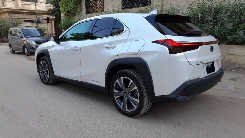 Lexus Ux300e Electric Model 2021 - 5 Garde 4