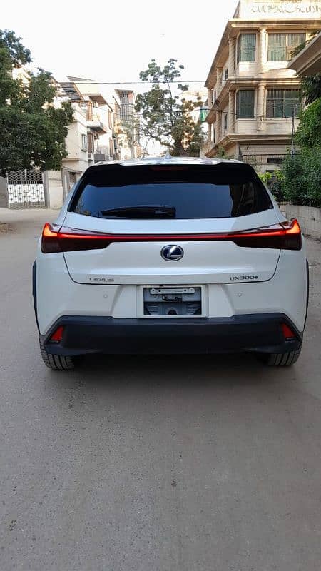 Lexus Ux300e Electric Model 2021 - 5 Garde 6