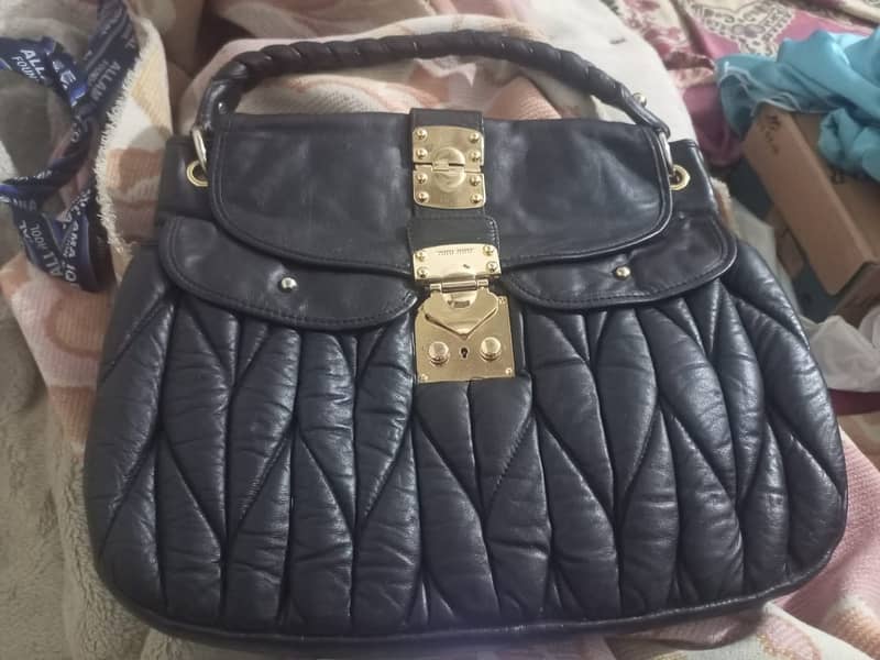 Miu Miu Matelasse coffer Black branded bag 0