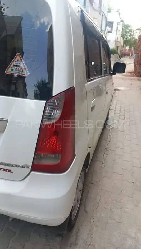 Suzuki Wagon R 2019 3