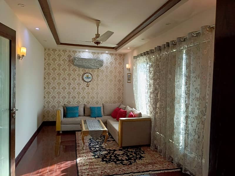 52 MARLA CORNER FURNISHED HOUSE FOR SALE IN BAHRIA TOWN LAHORE 12