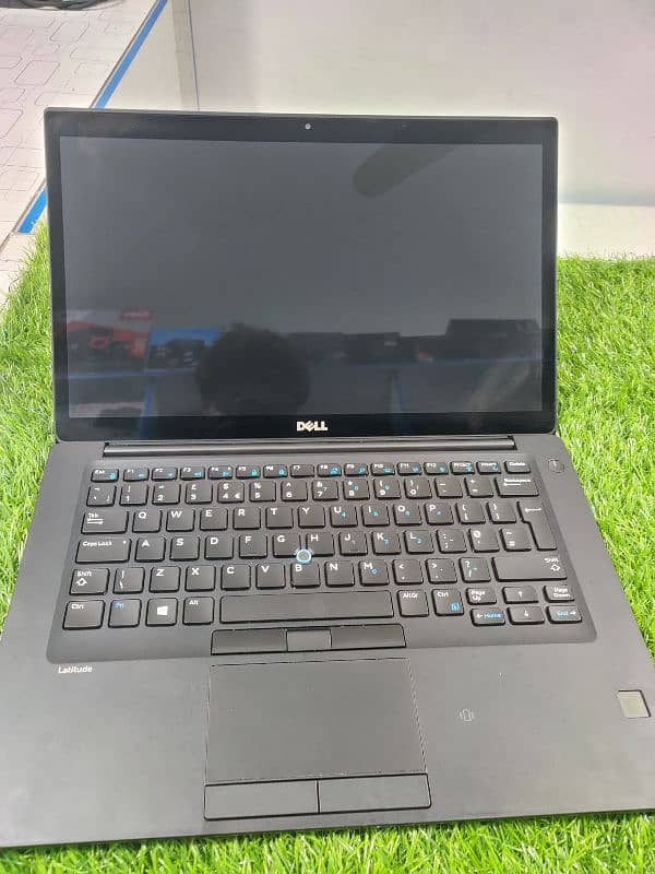 Dell 7480 Touch Screen i5 6th 8/256 3