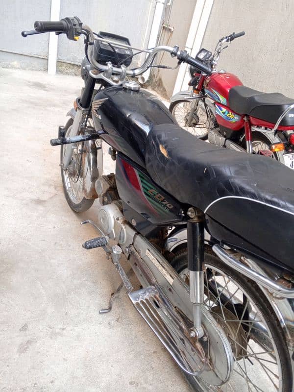 Honda CD 70 6