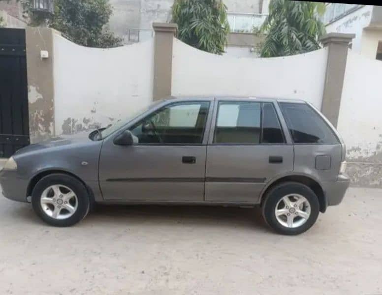 Suzuki Cultus VXRi 2011 7