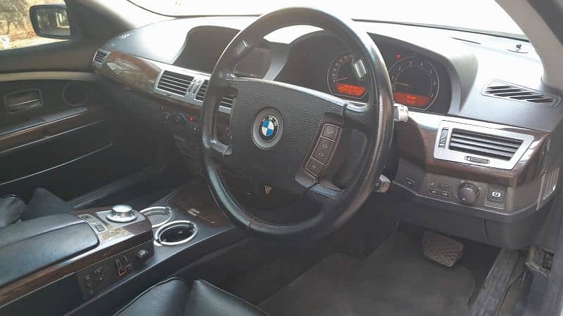 BMW 7 Series 740i Model 2004/11 5