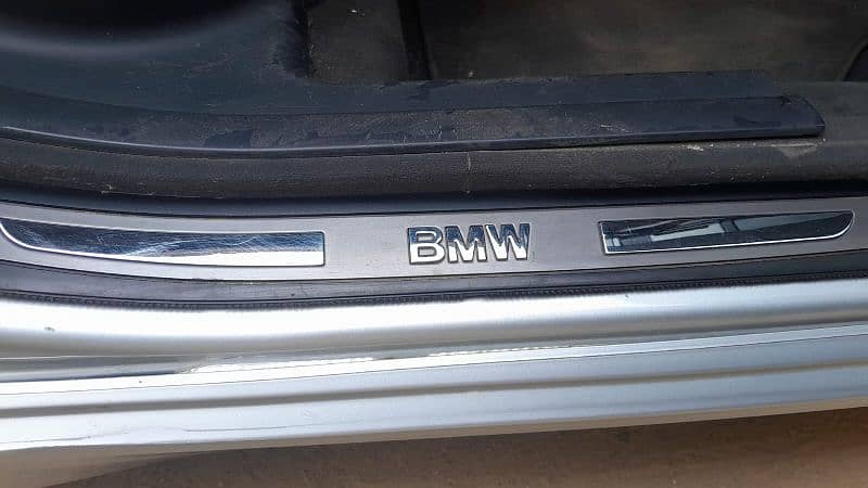 BMW 7 Series 740i Model 2004/11 14