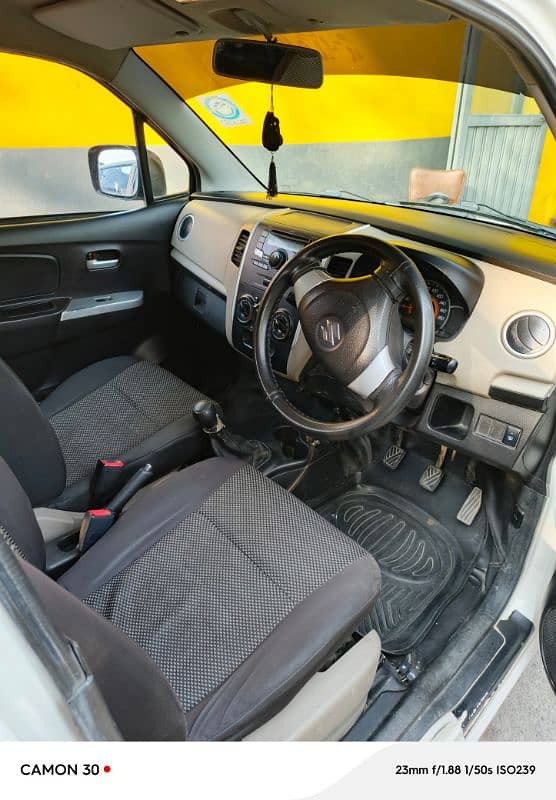 Suzuki Wagon R 2018 10