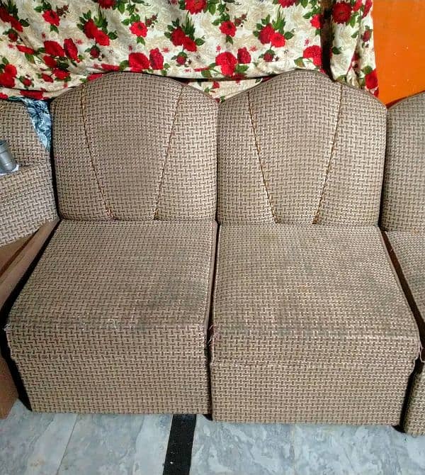 sofa 6 seater 0