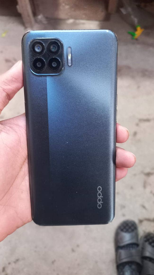 Oppo F17 pro 0