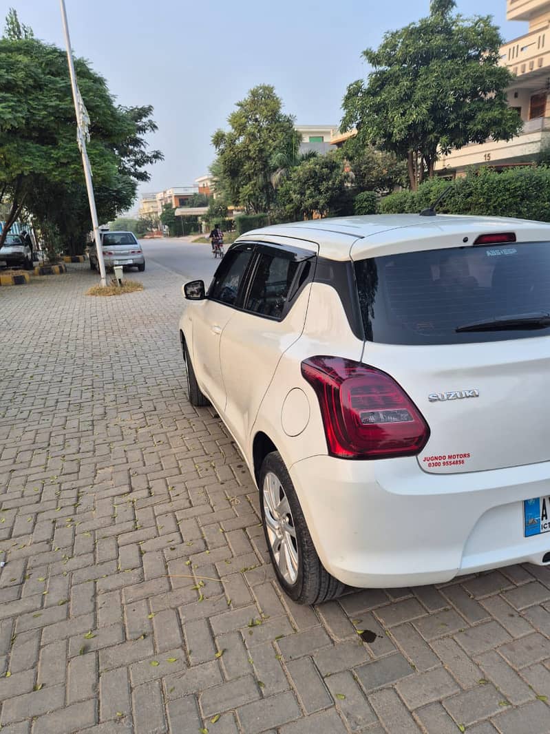 Suzuki Swift GL CVT 2022 3