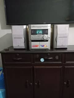 dvd and cassette player