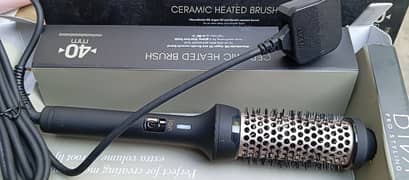 Diva Pro Styling:  Ceramic Heated Brush 40MM