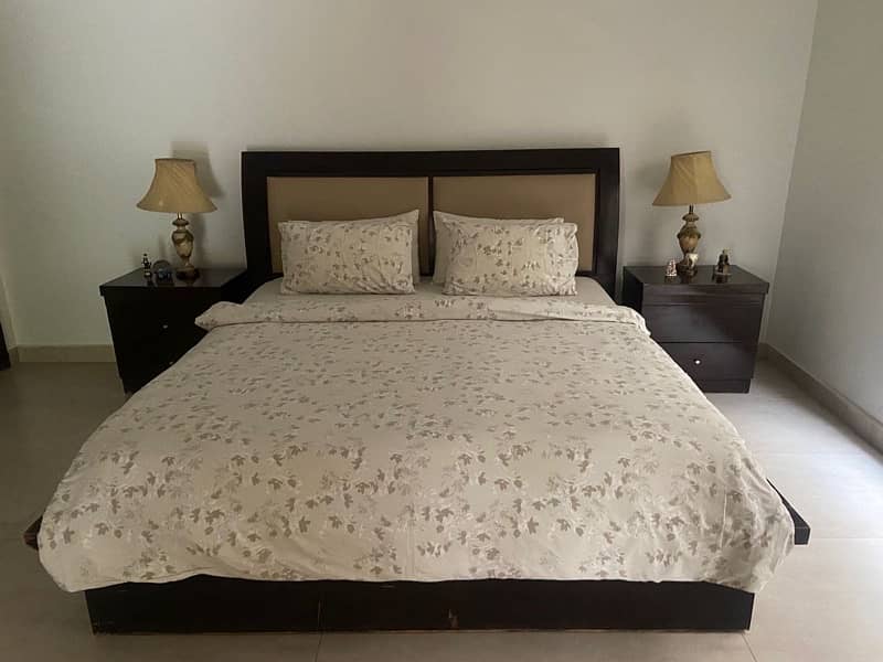 Wooden bed set for sale 1