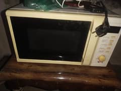 Microwave oven