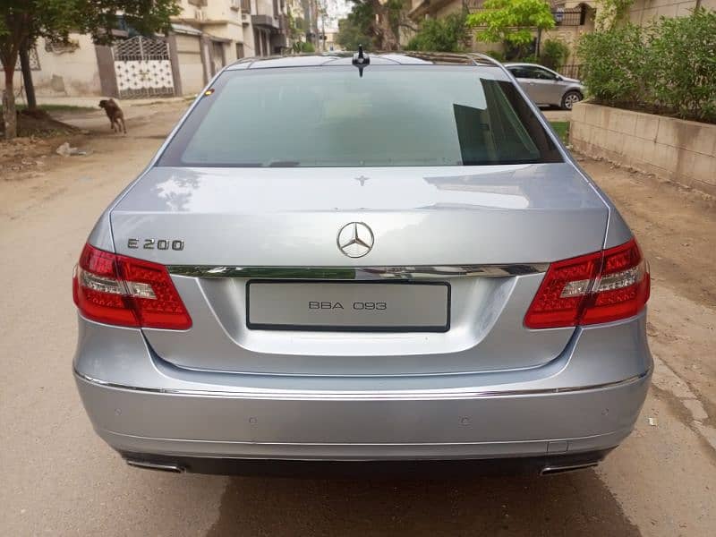 Mercedes E Class E200 Model 2013/14 4