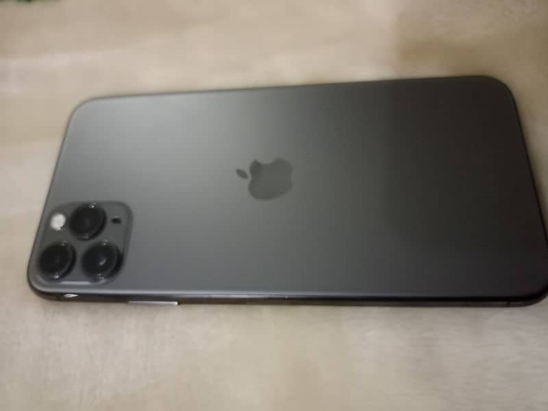 iphone 11 pro max 1