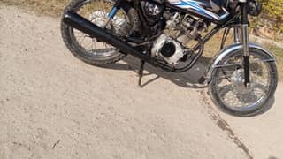 Honda 125 Silencer Exchange.