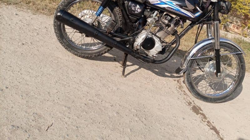 Honda 125 Silencer Exchange. 0