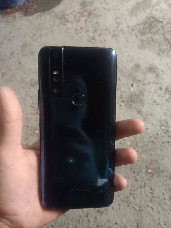 vivo v15   8/256 0