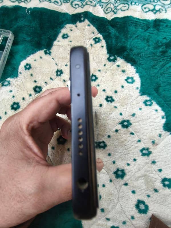 I'm selling my redmi note 12 pro 3