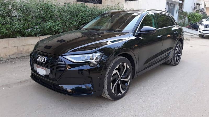 Audi E-Tron Suv 50 Quattro Model 2022 0