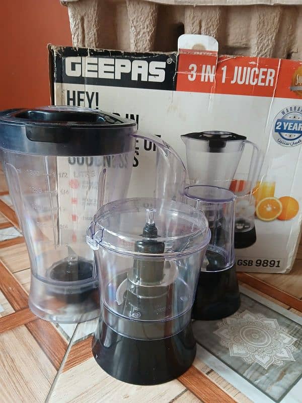 Geepas 3-in-1 Juicer KSA 4