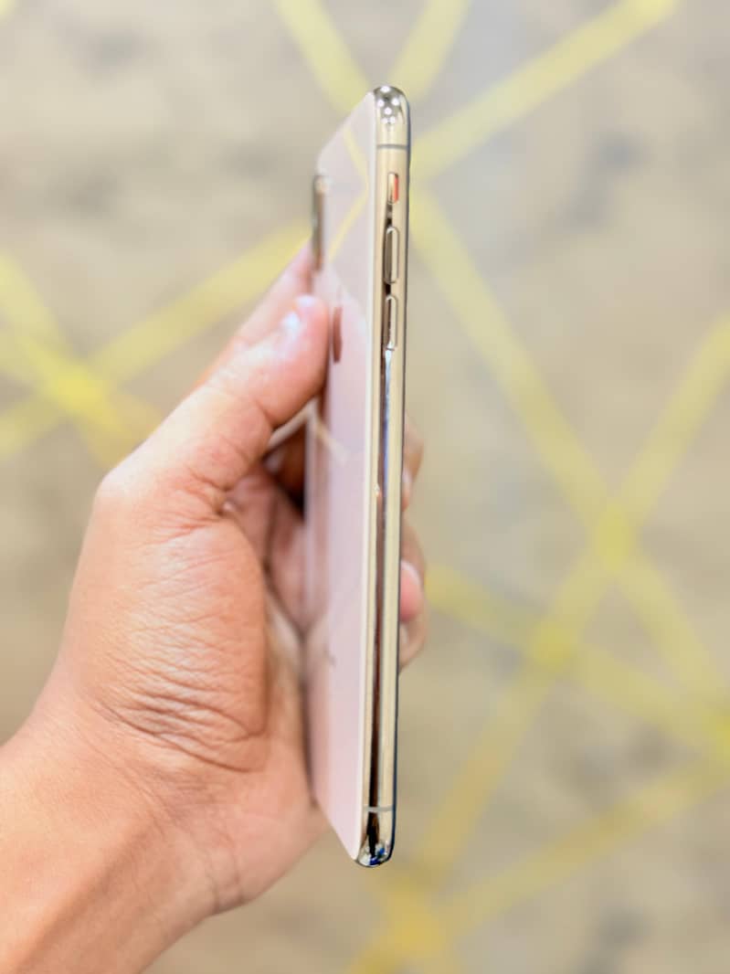 IPhone Xs Max 256 GB PTA Apporved 2