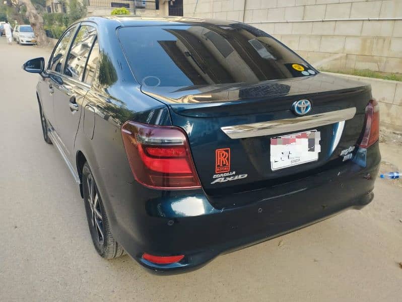 Toyota Corolla Axio WXB Hybrid Model 2017/21 4