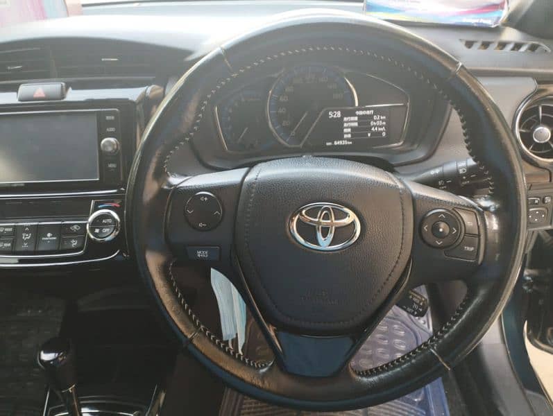 Toyota Corolla Axio WXB Hybrid Model 2017/21 7