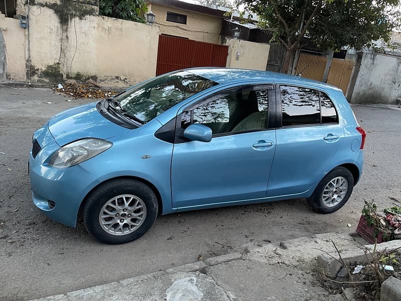 Toyota Vitz 1000cc Lush Condition 3