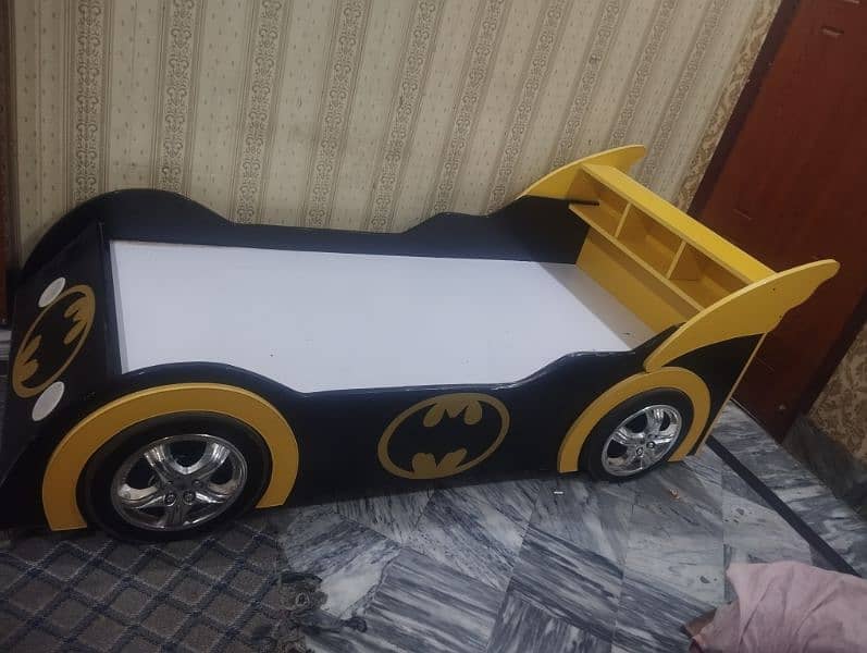 boy car bed 1