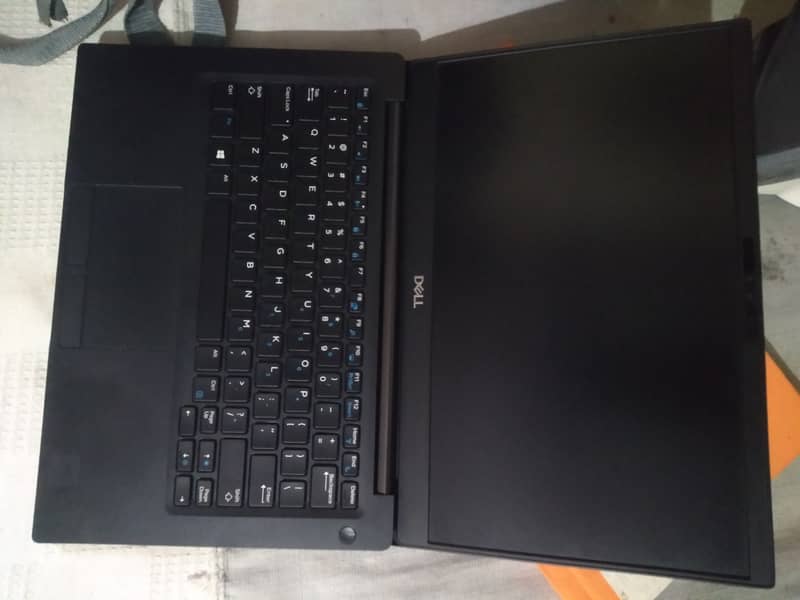 Dell Latitude 7390 Core I 5 ( 8th Generation ) with 16GB RAM 4