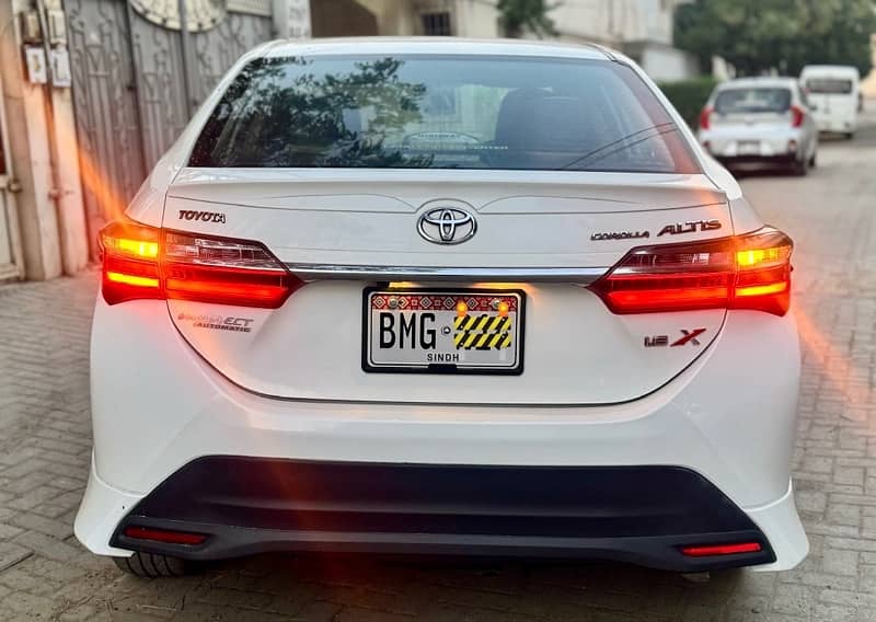 Toyota Corolla Altis 2018 1