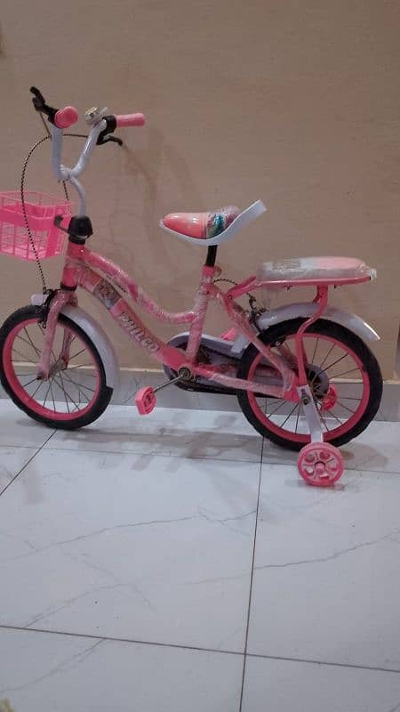 girls Barbie cycle 1