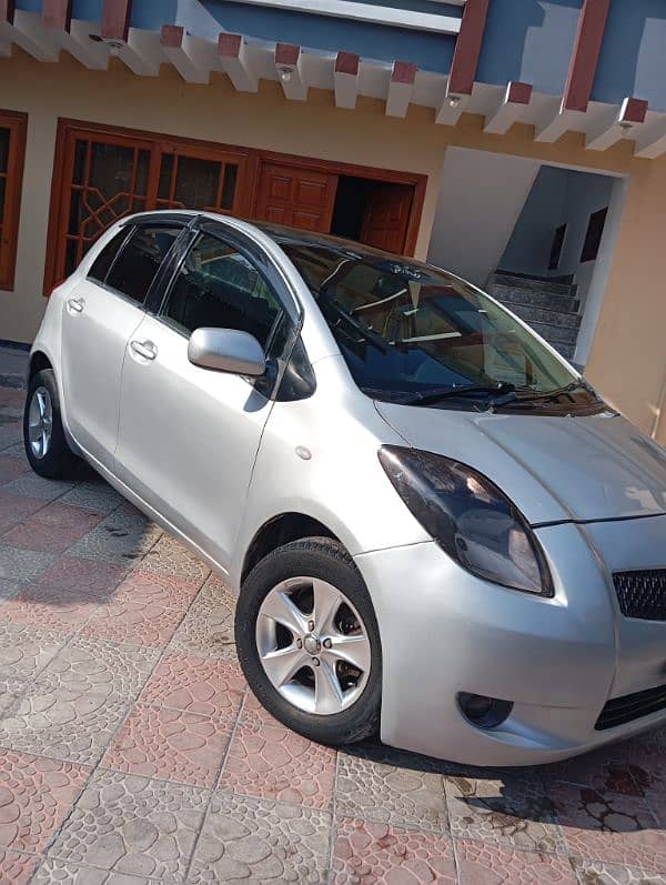 Toyota Vitz 2012 6