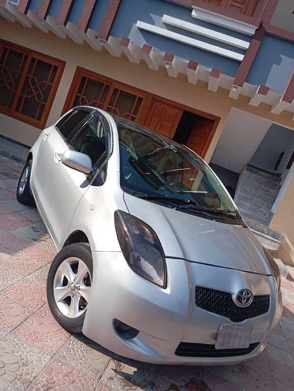 Toyota Vitz 2012 7