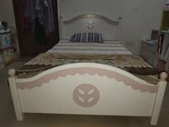 Single bed