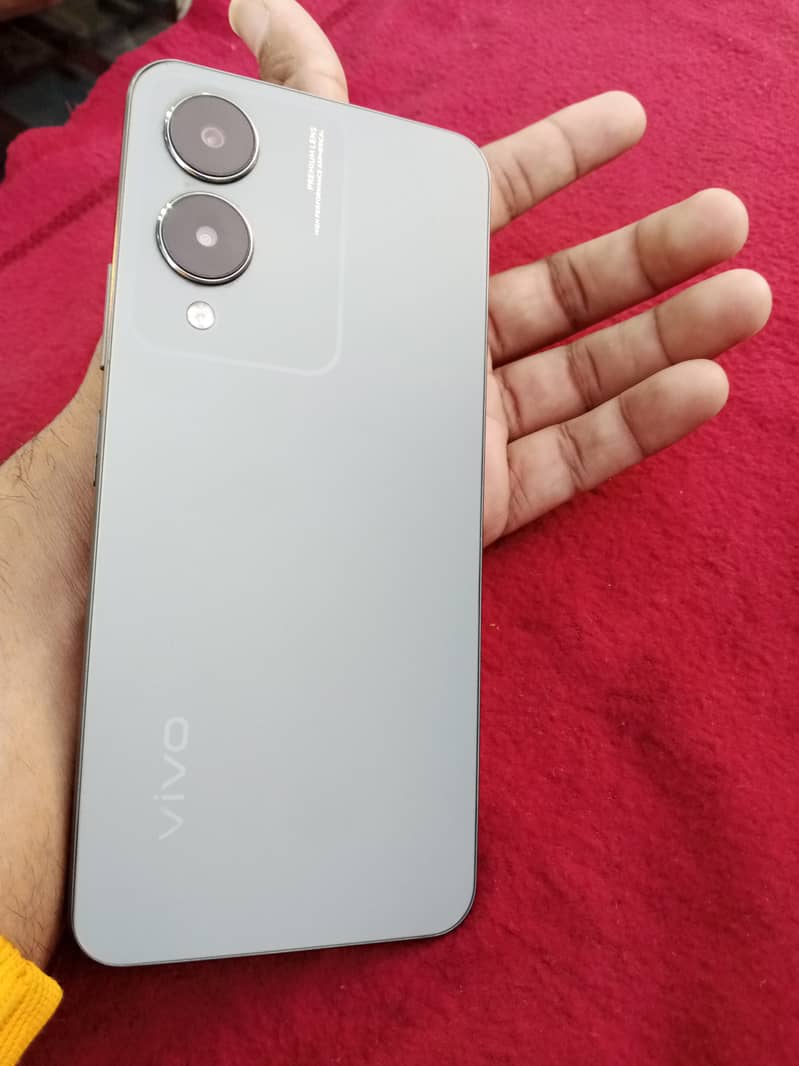 vivo y17s 1