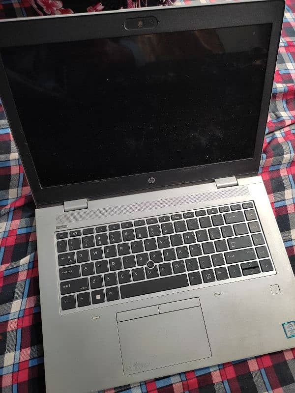 HP core i5 8 generation 8gb ram 256 gb Ssd 2