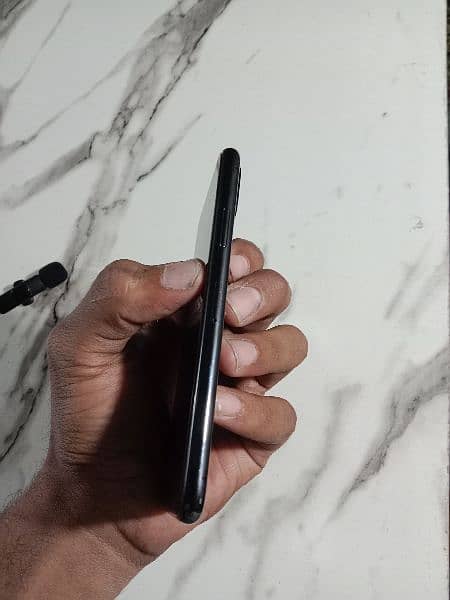 Iphone Xs non PTA  64 gb urgent sale 5