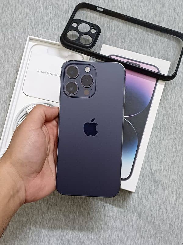 iphone 14 pro max 256gb (Pta Approved) Deep Purple.  [12 13 15 16] 0