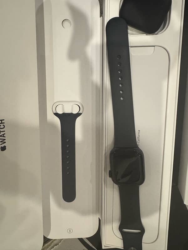 Apple Watch Series 8 ( 41 mm) 2